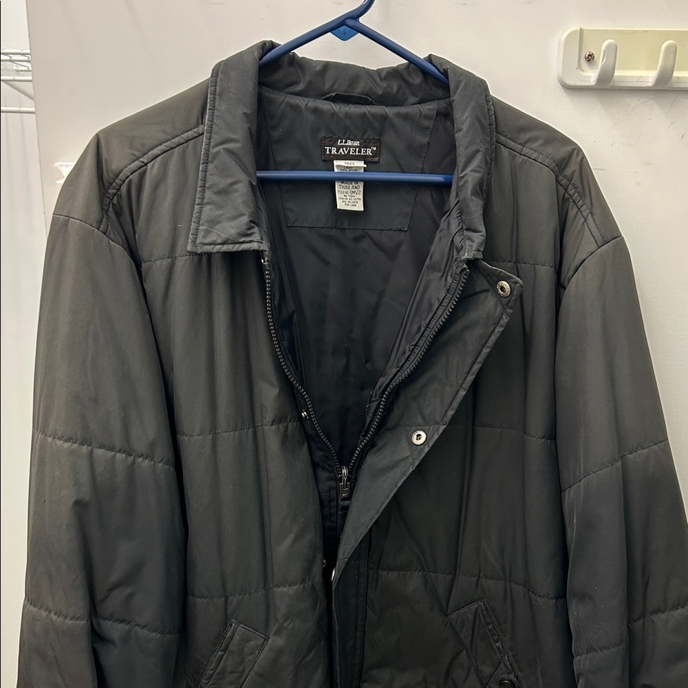 LL Bean Men's Dark Gray Puffer Jacket